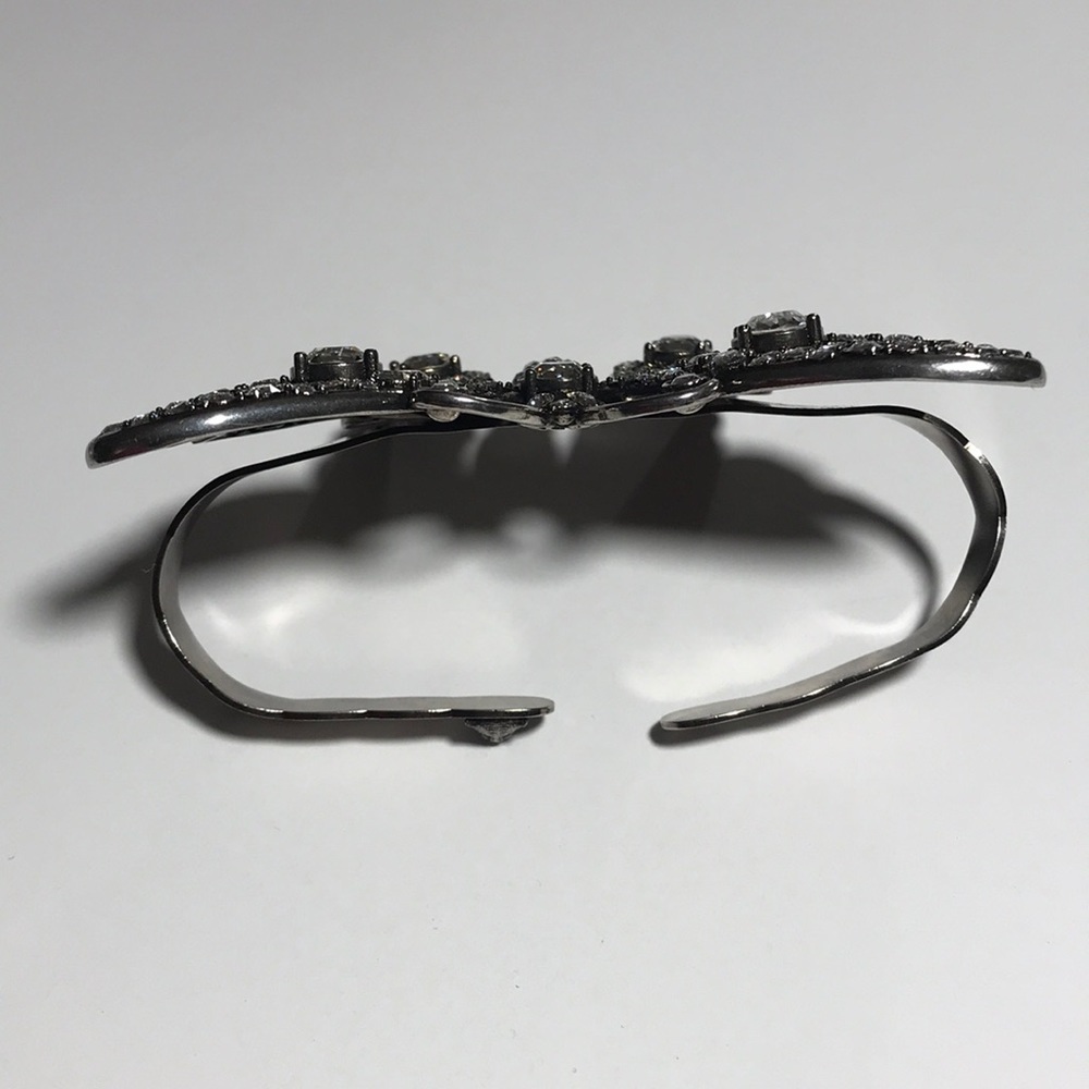 Authentic Gucci butterfly 🦋palm cuff crystals silver tone. Stunning. - Picture 8 of 10